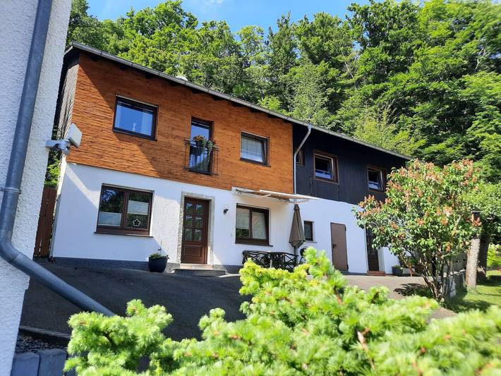 Ferienhaus für 3 Personen, mit Balkon und Ausblick sowie Garten - 1