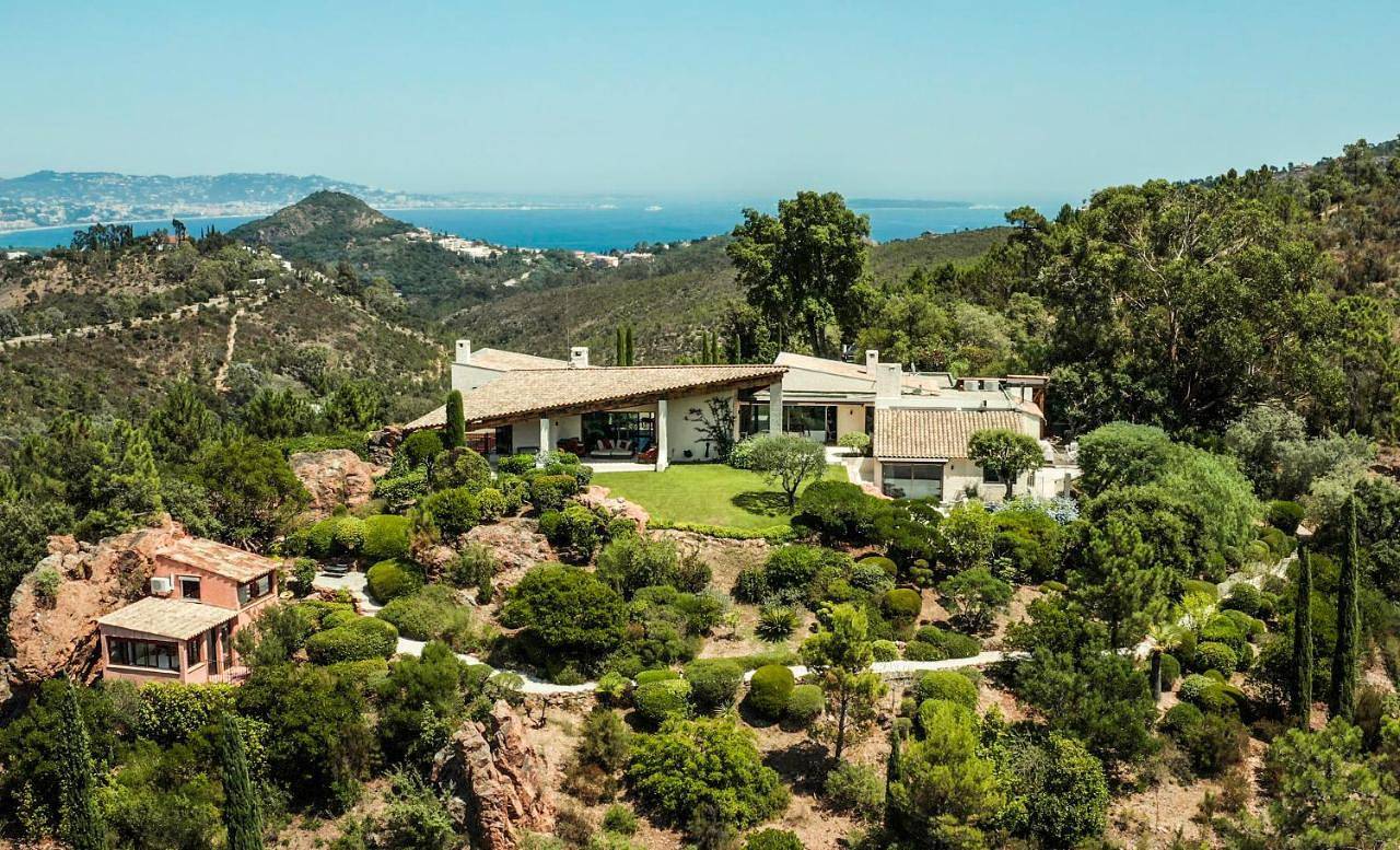 Art & design Villa with 360 view in Mandelieu-la-Napoule, Massif de l'Esterel