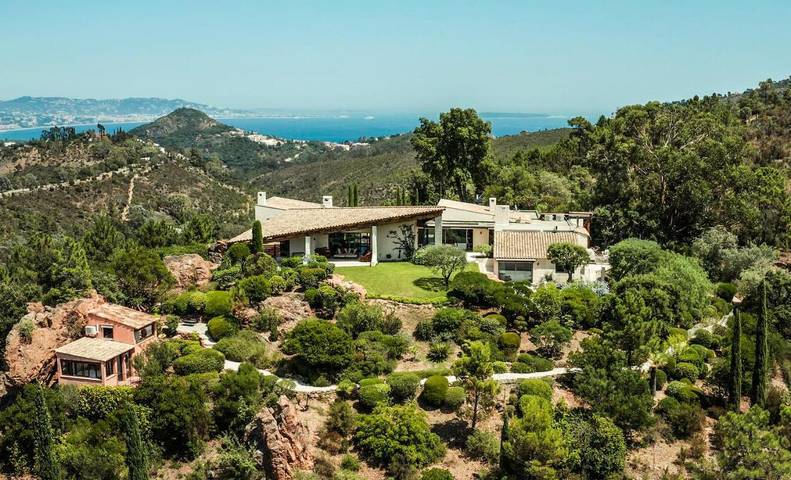 Willa dla 14 osób, z basen i widok oraz ogród, Dla rodziny w Mandelieu-la-Napoule