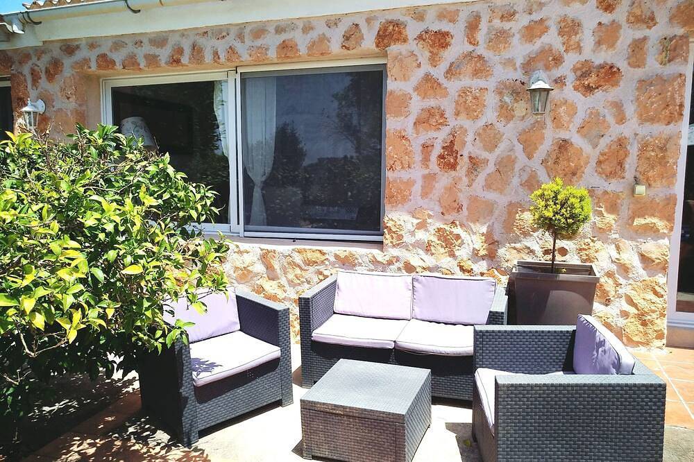 Private farm, wifi, private pool, barbecue, 13 minutes from the beach in Llucmajor, South Majorca