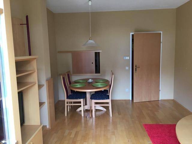 Ganze Wohnung, Holiday Home in Lutzmannsburg, Bezirk Oberpullendorf