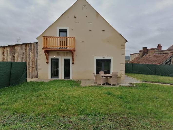 Location de vacances pour 10 personnes, avec Balcon et Terrasse ainsi que Jardin et Vue à Saint-Gervais-en-Vallière