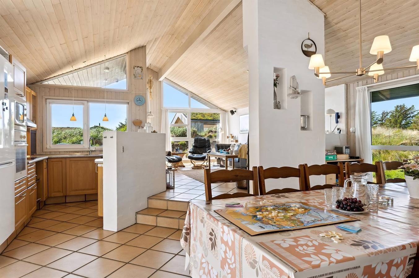 Nice home in Blokhus w/ 4 Bedrooms, Sauna and Wifi in Blokhus, Jammerbugt