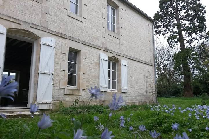 Location de vacances pour 6 personnes, avec jardin à Saint-Contest