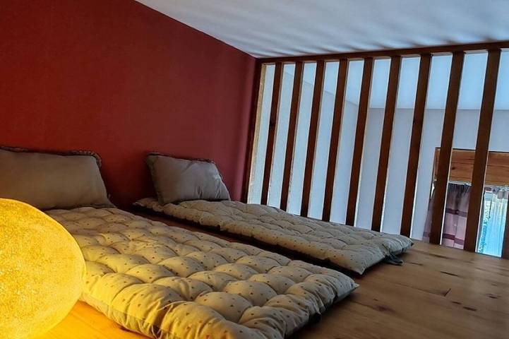 Gîte pour 5 personnes, avec balcon et jardin, animaux acceptés à Mandailles-Saint-Julien - 3