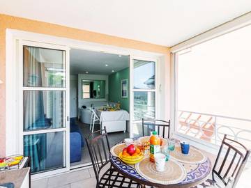 Gîte pour 4 personnes, avec piscine et jacuzzi ainsi que terrasse et jardin, animaux acceptés dans Gare Du Dramont