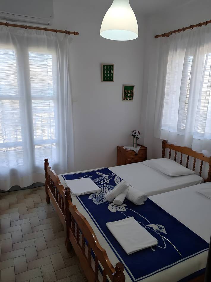Vacation rental for 4 people, with yard in Halkidiki