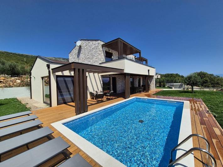 Ferienhaus für 10 Personen, mit Garten und Ausblick sowie Sauna und Pool, mit Haustier