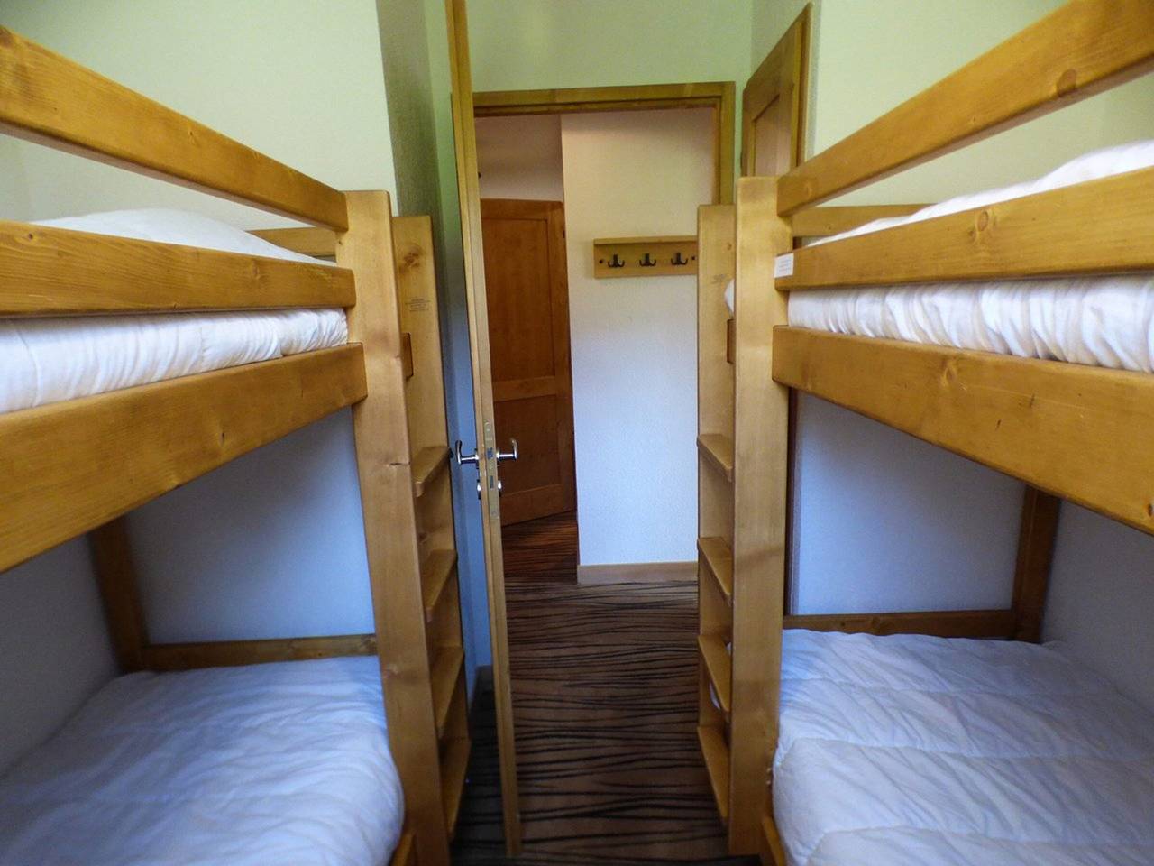 Entire apartment, Spacious 3-room apartment Les Saisies, 8 people, pool access in Les Saisies, Albertville region