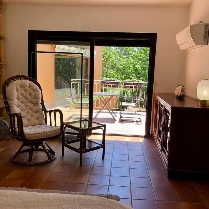 Location de vacances pour 22 personnes, avec piscine ainsi que jardin et vue, animaux acceptés à Saint-Chamas - 4