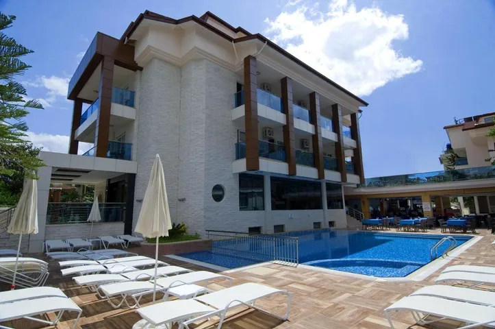 Hotel für 5 Personen, mit Sauna und Pool sowie Terrasse - 1