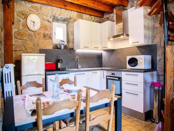 Appartement de vacances pour 4 personnes, avec piscine et terrasse, animaux acceptés dans Lozère - 2