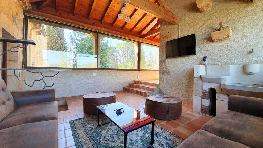 Gîte pour 4 personnes, avec jardin ainsi que vue et piscine, animaux acceptés à Puy-l'Évêque - 4