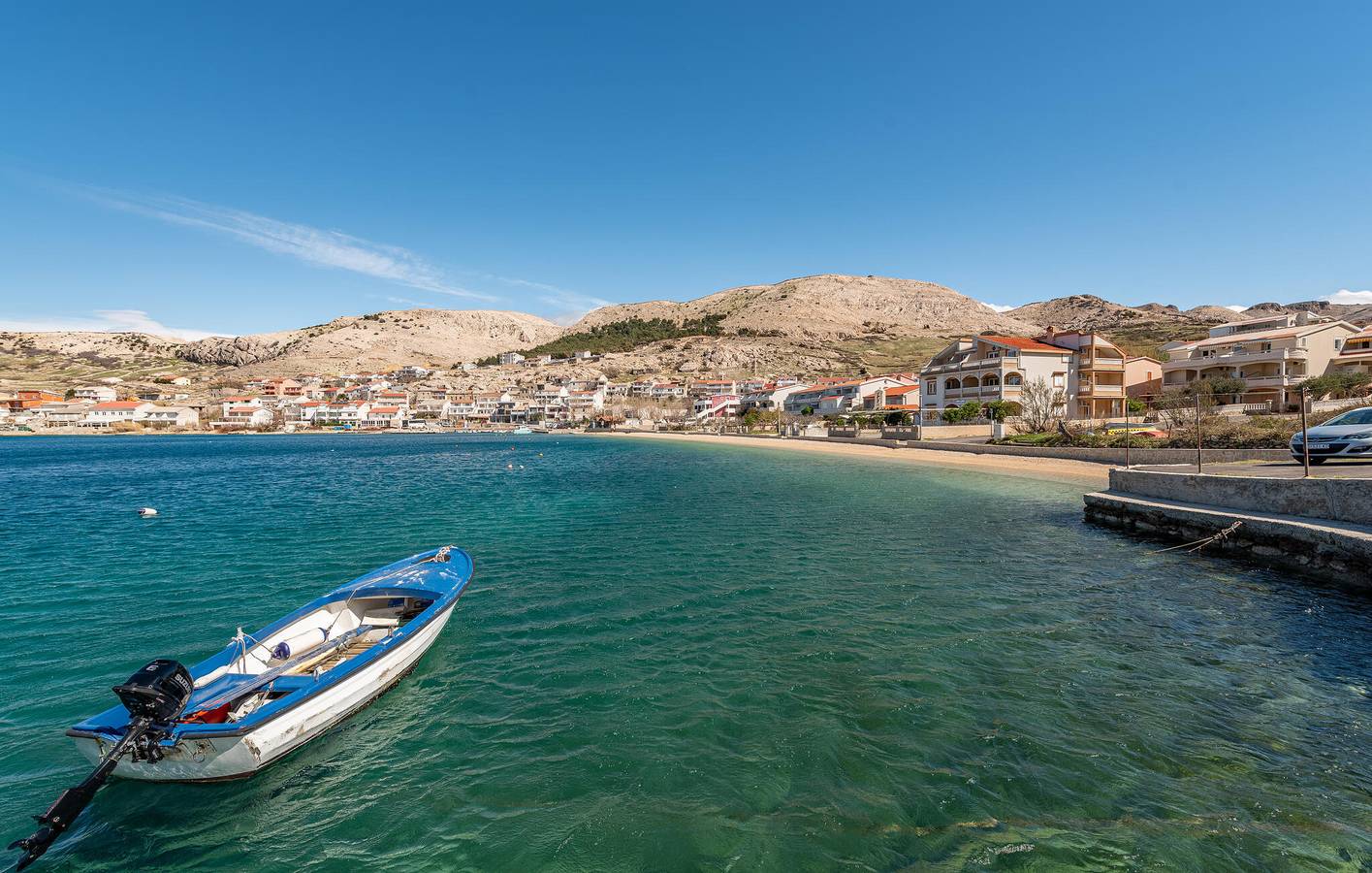 Ganze Ferienwohnung, Apartment mit Meerblick, Terrasse, Grill und WLAN – 2 km vom Strand Beritnica entfernt in Metajna, Pag