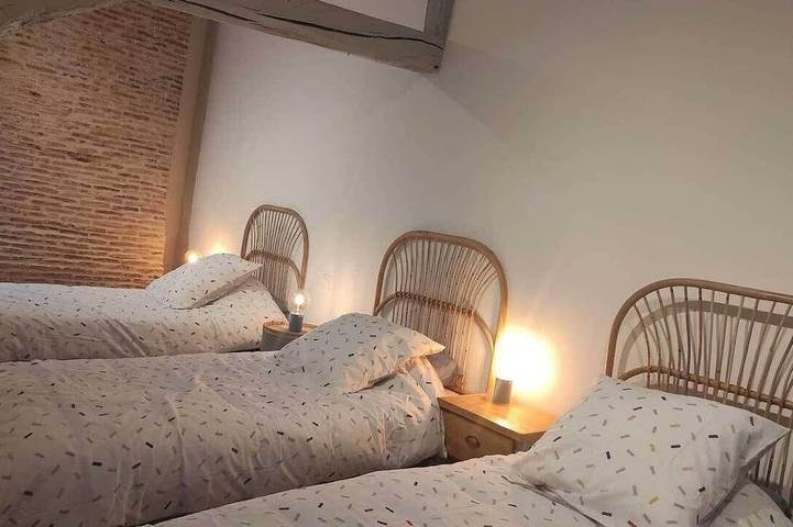 Location de vacances pour 15 personnes, avec jardin à Bocal (récipient) - 3