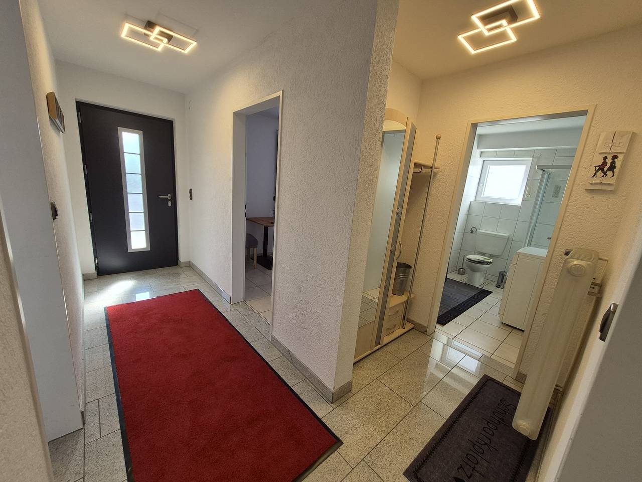 Ganze Ferienwohnung, Fewo Ausblick Rottweil, eigener Zugang, Terrasse, Carport in Rottweil, Mittlerer Schwarzwald