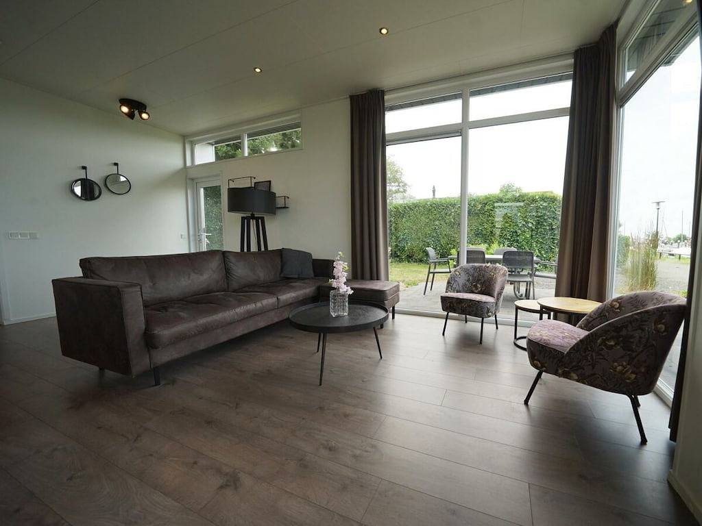 Casa de vacaciones en Dordrecht con terraza. in Dordrecht, Parque Nacional De Biesbosch