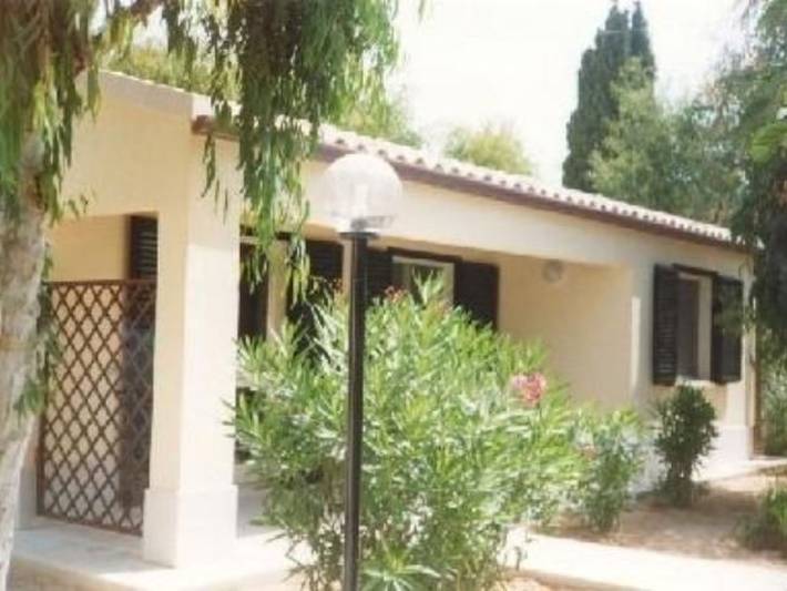Bungalow per 4 persone, con giardino a Marina di Modica