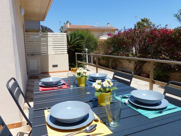Ferienhaus für 4 Personen, mit Balkon und Terrasse sowie Garten
