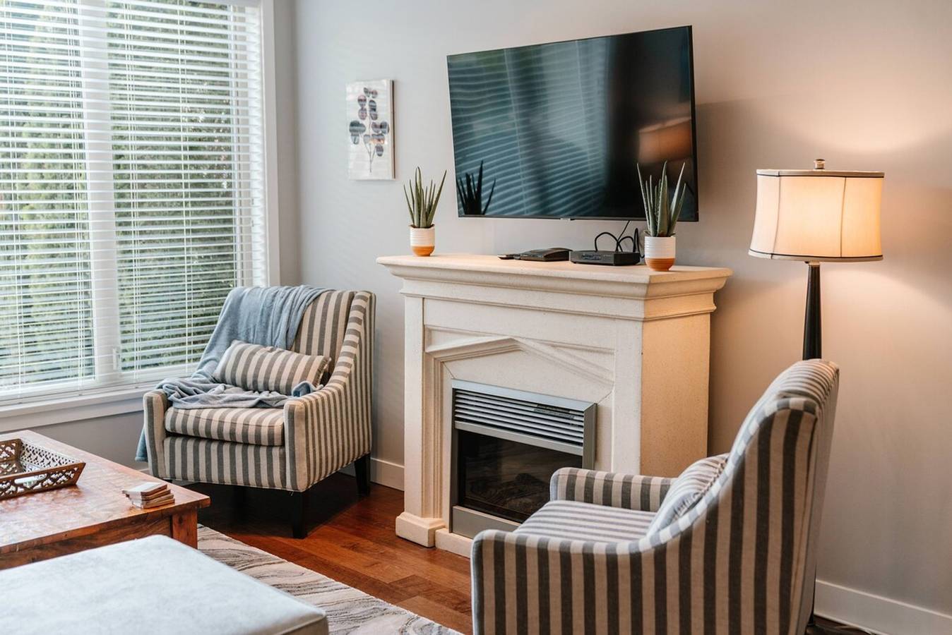 Lakefront/Pool side Townhouse -Barona Beach  in West Kelowna, Crystal Mountain