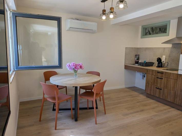 Gîte pour 4 personnes, avec jardin et terrasse à Hessenheim