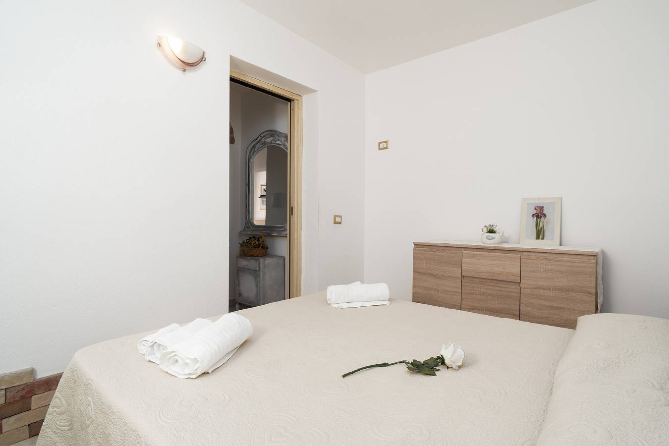 Entire apartment, Apartment 'Le Lantane 2' with Mountain View, Wi-Fi and Air Conditioning in Irgoli, Barbagia