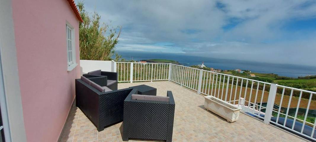 Casa de férias para 4 pessoas, com varanda e vista em São Jorge (Portugal)