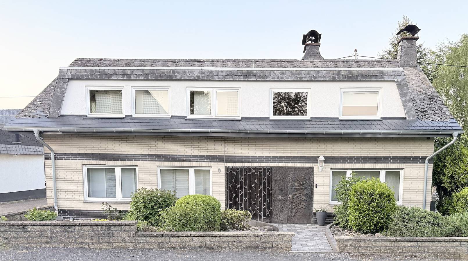 Ferienhaus Hofgut von Schaewen mit privater Terrasse, Garten und Wlan in Rhens, Osteifel