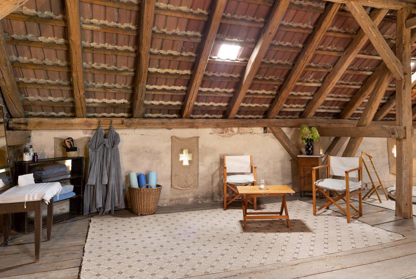 Ganze Wohnung, 'Heubodensuite - Schlamau19' Suite mit gemeinsamer Terrasse und gemeinsamem Garten in Wiesenburg/ Mark, Fläming