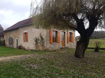 Gîte pour 4 personnes, avec jardin et terrasse dans Yonne