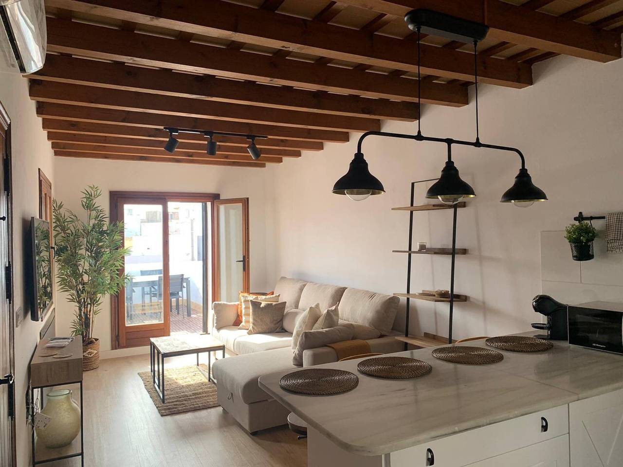 Appartement entier, Appartement de vacances pour 4 personnes avec terrasse in Vieille ville de Cadix, Cadix
