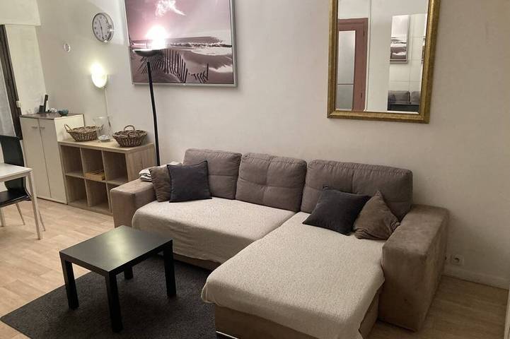 Gîte pour 4 personnes, avec Jacuzzi à Bagneux