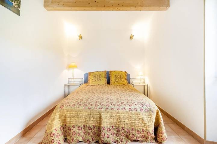 Location de vacances pour 5 personnes, avec piscine et jardin à Les Assions - 2
