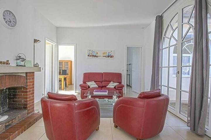 Location de vacances pour 18 personnes, avec jardin et terrasse à Sainte-Honorine-des-Pertes