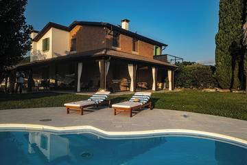 Villa für 8 Personen, mit Garten und Whirlpool in Venetien