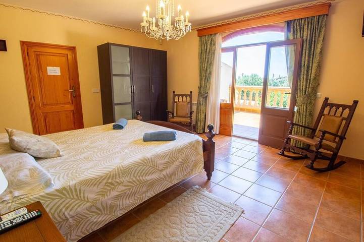 Villa 'Cas Moliner' with WiFi, A/C and private pool in Son Sardina, Palma