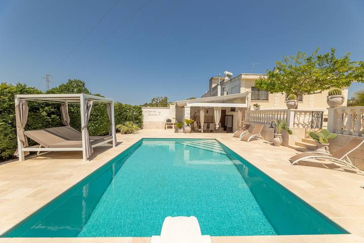 Villa per 8 persone, con balcone/terrazza in Provincia di Bari