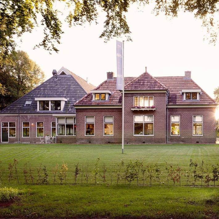 Hotel voor 2 personen, with Terras and Tuin as well as Uitzicht in Eext
