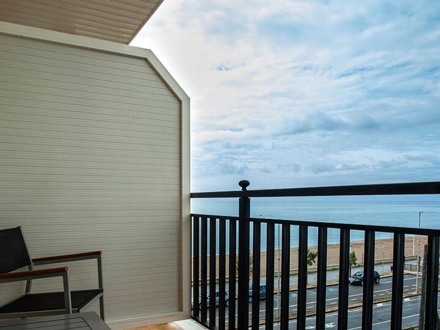 Pierre & Vacances Hotel Horitzó - Chambre 1 personne - Chambre Individuelle - Balcon - Petit-Déjeuner Inclus in Palafolls, Costa del Maresme