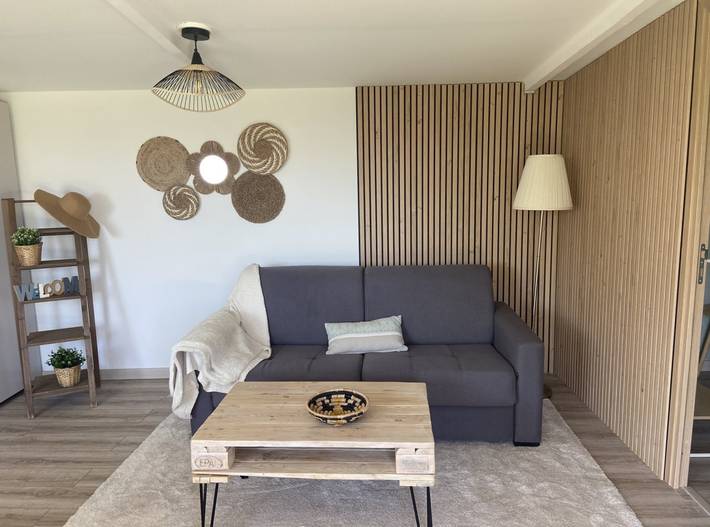 Gîte pour 4 personnes, avec terrasse ainsi que piscine et jardin à Vallauris - 3