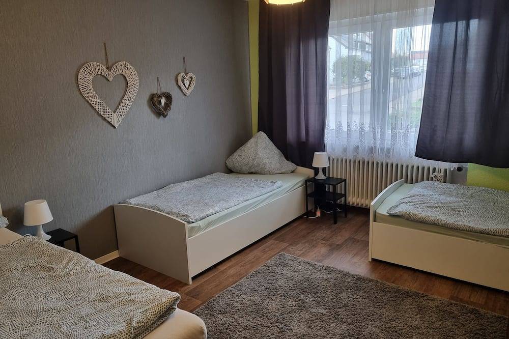 Ganze Wohnung, Heimisch fühlen in heller gemütlicher Ferienwohnung - 95 qm mit grosser Terrasse in Wadgassen, Saargau