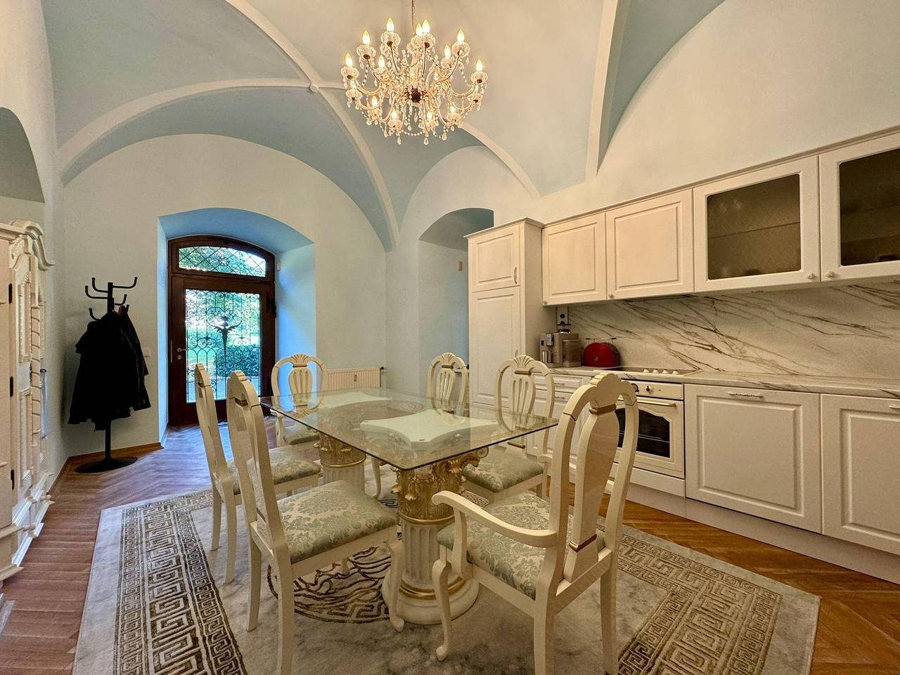 Ganze Ferienwohnung, Märchenhafte Schloss-Suite Gräfin Silvia Theresia - Märchenhafte Schloss-Suite Gräfin Silvia Theresia in Eurasburg, Tölzer Land