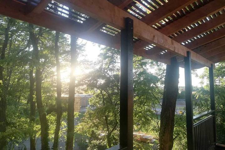 Gîte pour 3 personnes, avec piscine ainsi que jardin et balcon à Châteauneuf-sur-Isère - 4