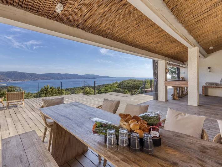 Maison de vacances pour 12 personnes, avec terrasse dans Cap Bénat
