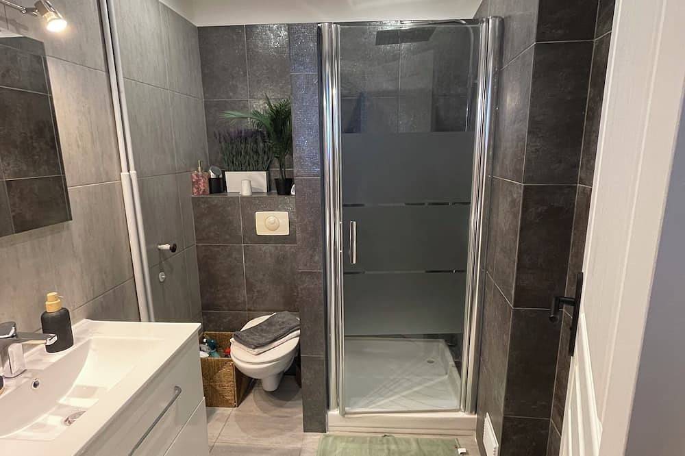 Hel lägenhet, 5 minutes from Beaulieu sur Mer beach, studio with fully-equipped kitchen, shower and Wc. in Beaulieu-sur-Mer, Nice region