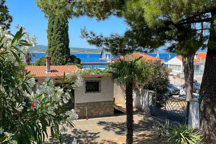 Location de vacances pour 5 personnes, avec terrasse et vue sur l’océan, animaux acceptés à Selce - 4