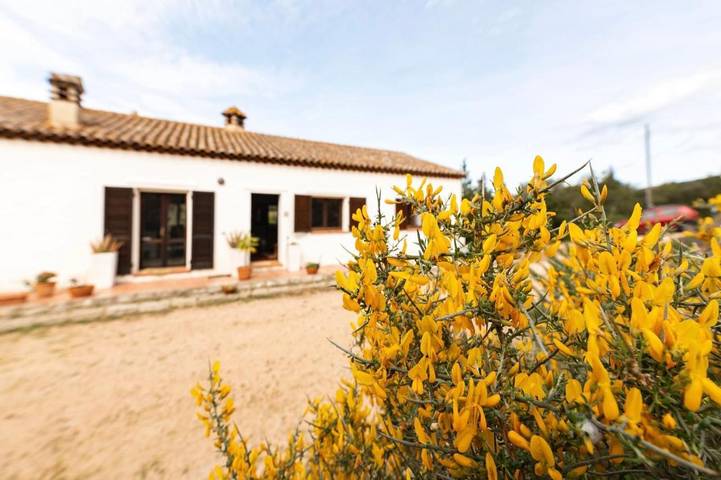Maison d’hôte pour 2 personnes, avec vue et jardin à Arzachena
