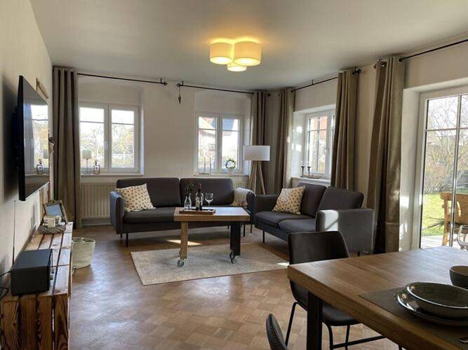 Ferienwohnung für 6 Personen, mit Terrasse und Garten