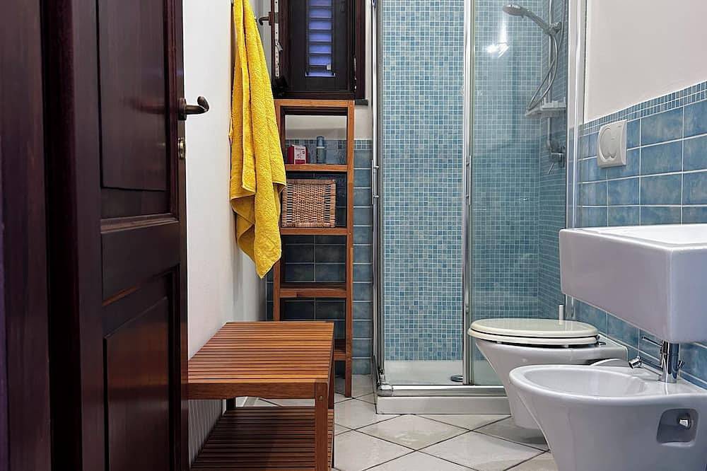 Strongyle-Aeolian-style cottage on the beach with beautiful terrace and W-fi in Lipari