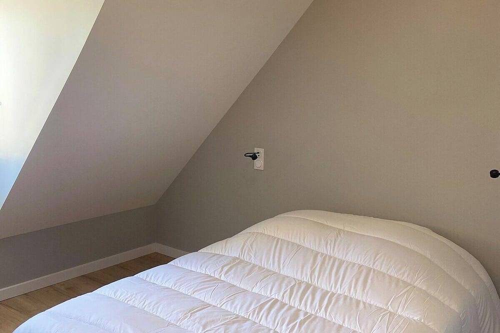 Entire apartment, La perle Bayeusaine, city center in Bayeux, Bayeux region